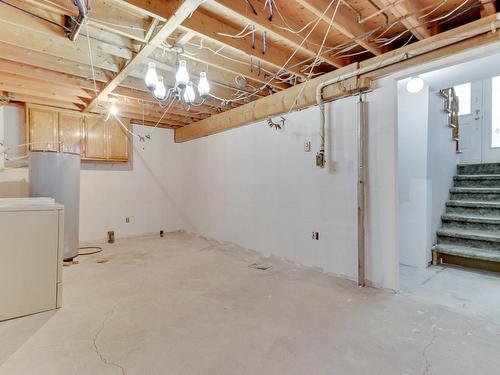 Laundry room - 8225 Rue Agathe, Laval (Saint-François), QC - Indoor Photo Showing Basement