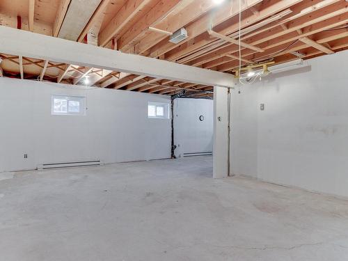 Family room - 8225 Rue Agathe, Laval (Saint-François), QC - Indoor Photo Showing Basement