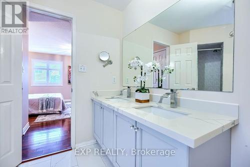 247 Featherstone Road, Milton, ON - Indoor Photo Showing Bathroom