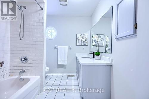 247 Featherstone Road, Milton, ON - Indoor Photo Showing Bathroom