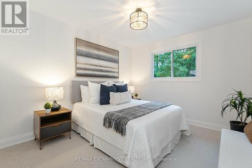 3150 Bentworth Drive, Burlington, ON - Indoor Photo Showing Bedroom