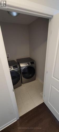 409 Kayak Street, Ottawa, ON - Indoor Photo Showing Laundry Room