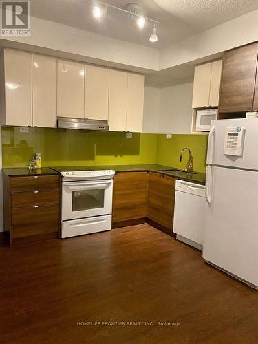 3503 - 121 Mcmahon Drive, Toronto, ON - Indoor Photo Showing Kitchen