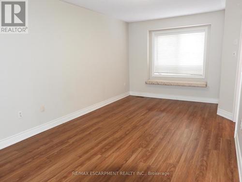 123 - 710 Spring Gardens Road, Burlington, ON - Indoor Photo Showing Other Room