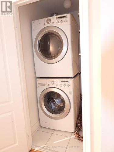 123 - 710 Spring Gardens Road, Burlington, ON - Indoor Photo Showing Laundry Room