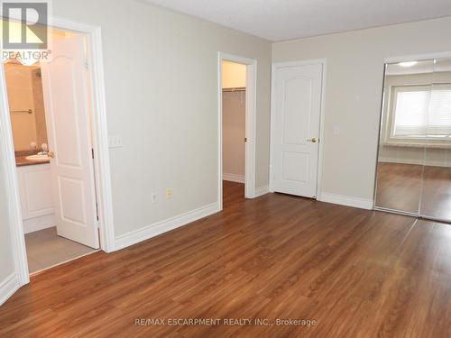 123 - 710 Spring Gardens Road, Burlington, ON - Indoor Photo Showing Other Room