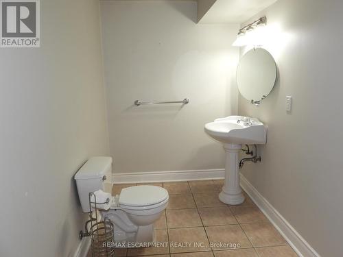 123 - 710 Spring Gardens Road, Burlington, ON - Indoor Photo Showing Bathroom