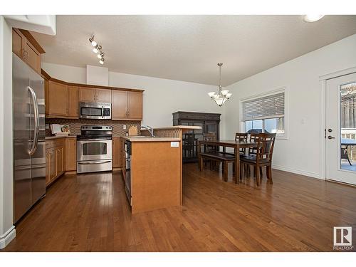 #127 89 Rue Monette, Beaumont, AB - Indoor Photo Showing Kitchen