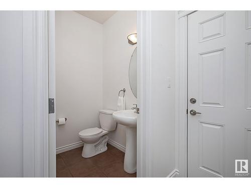 #127 89 Rue Monette, Beaumont, AB - Indoor Photo Showing Bathroom