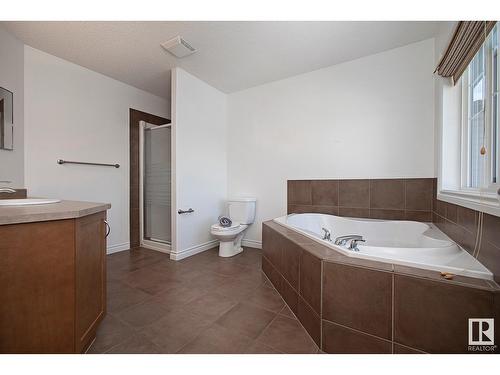 #127 89 Rue Monette, Beaumont, AB - Indoor Photo Showing Bathroom