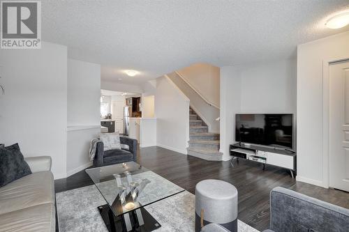 48 Auburn Meadows Boulevard Se, Calgary, AB - Indoor Photo Showing Living Room