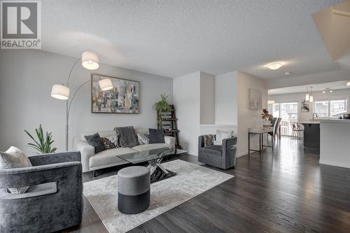 48 Auburn Meadows Boulevard Se, Calgary, AB - Indoor Photo Showing Living Room