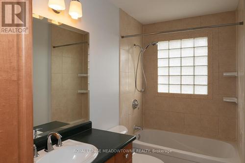 1435 Petrie Way, Mississauga, ON - Indoor Photo Showing Bathroom