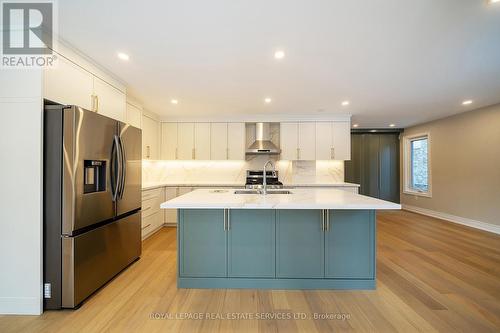 OAKVILLE, ON - Indoor Photo Showing Kitchen With Upgraded Kitchen