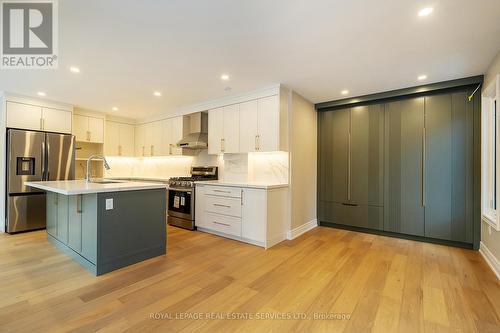 OAKVILLE, ON - Indoor Photo Showing Kitchen With Upgraded Kitchen