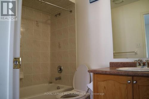 53 Charles Sturdy Road, Markham, ON - Indoor Photo Showing Bathroom