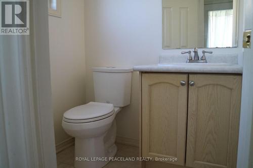 53 Charles Sturdy Road, Markham, ON - Indoor Photo Showing Bathroom