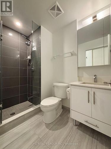 1410 - 105 Oneida Crescent, Richmond Hill, ON - Indoor Photo Showing Bathroom