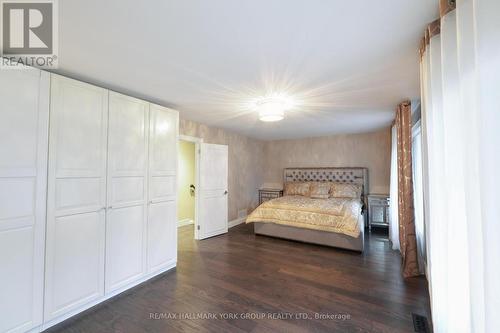 225 Patricia Drive, King, ON - Indoor Photo Showing Bedroom