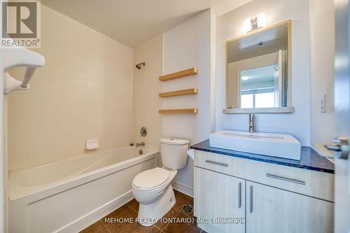 711 - 2756 Old Leslie Street, Toronto, ON - Indoor Photo Showing Bathroom