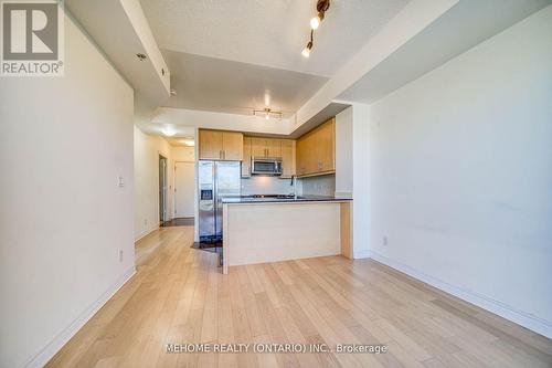 711 - 2756 Old Leslie Street, Toronto, ON - Indoor Photo Showing Kitchen