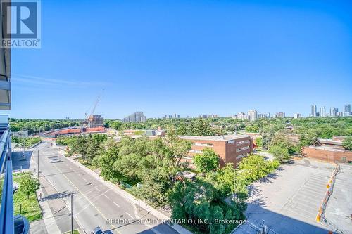 711 - 2756 Old Leslie Street, Toronto, ON - Outdoor With View