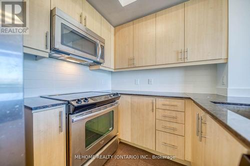 711 - 2756 Old Leslie Street, Toronto, ON - Indoor Photo Showing Kitchen