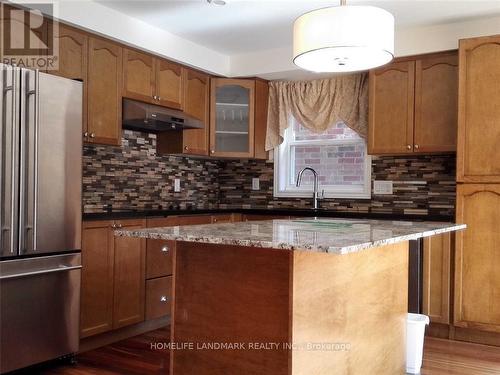 31 Young Crescent, Niagara-On-The-Lake, ON - Indoor Photo Showing Kitchen