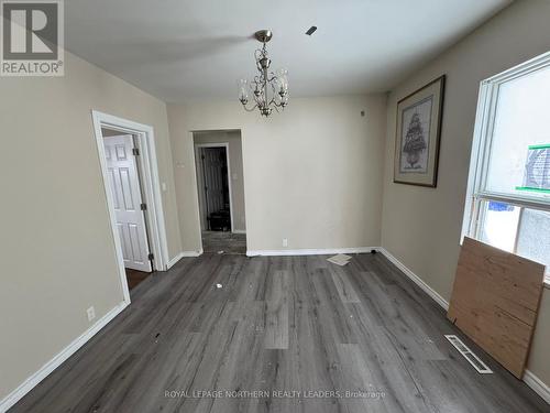 13 Bloor Avenue, Timmins, ON - Indoor Photo Showing Other Room