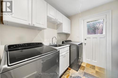 56 Sea Island Path, Markham, ON - Indoor Photo Showing Laundry Room