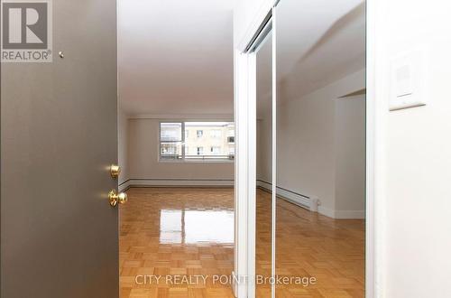 606 - 2 Grandstand Place, Toronto, ON - Indoor Photo Showing Other Room