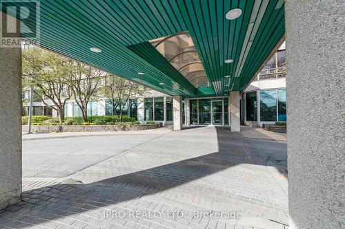 1204 - 320 Mill Street S, Brampton, ON - Outdoor