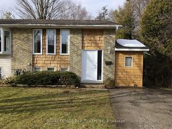 79B Churchill St  Waterloo, ON N2L 2X1