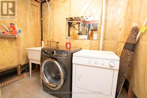 1397 Kitchener Avenue, Ottawa, ON - Indoor Photo Showing Laundry Room