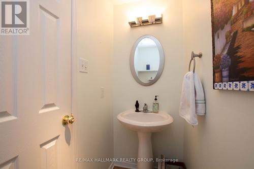 1397 Kitchener Avenue, Ottawa, ON - Indoor Photo Showing Bathroom