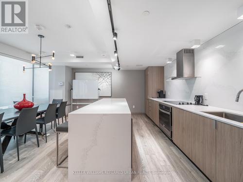 1302 - 215 Queen Street W, Toronto, ON - Indoor Photo Showing Kitchen