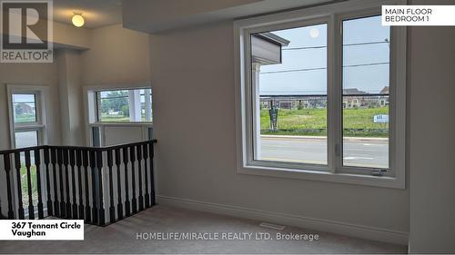 367 Tennant Circle, Vaughan, ON - Indoor Photo Showing Other Room