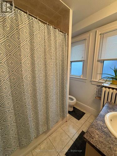 #2 - 79 Rosemount Avenue, Toronto, ON - Indoor Photo Showing Bathroom