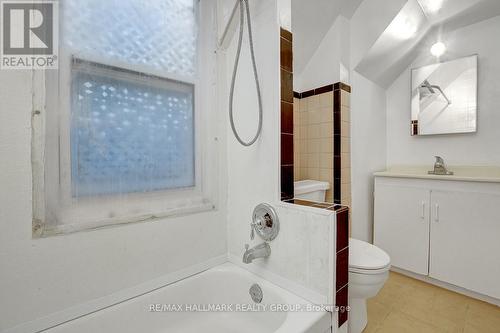 518 Clarence Street E, Ottawa, ON - Indoor Photo Showing Bathroom