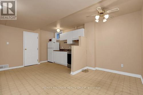 518 Clarence Street E, Ottawa, ON - Indoor Photo Showing Kitchen