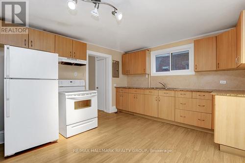 518 Clarence Street E, Ottawa, ON - Indoor Photo Showing Kitchen