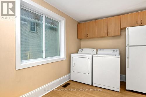 518 Clarence Street E, Ottawa, ON - Indoor Photo Showing Laundry Room