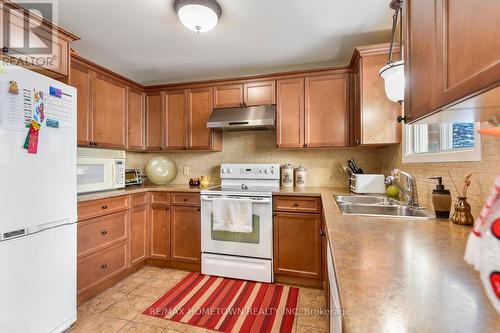 625 Laurier Boulevard, Brockville, ON - Indoor Photo Showing Kitchen With Double Sink