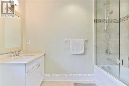 82 Proctor Avenue, Markham, ON - Indoor Photo Showing Bathroom