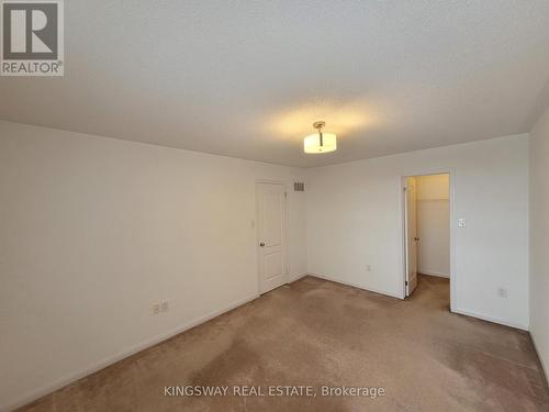 712 Shortreed Crescent, Milton, ON - Indoor Photo Showing Other Room