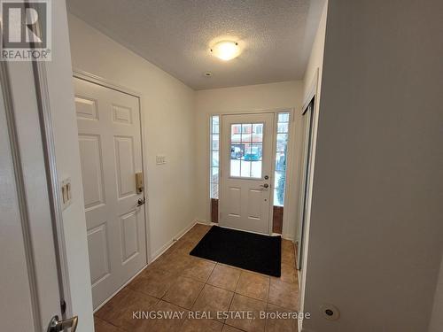 712 Shortreed Crescent, Milton, ON - Indoor Photo Showing Other Room