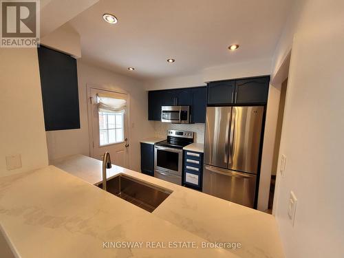 712 Shortreed Crescent, Milton, ON - Indoor Photo Showing Kitchen With Double Sink