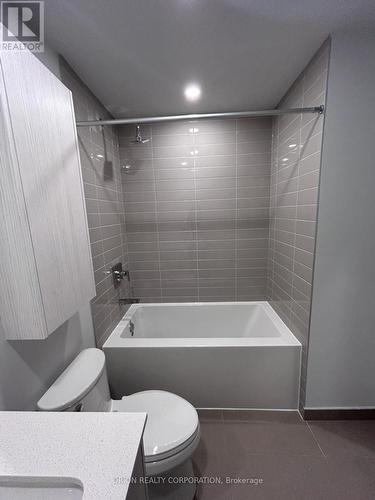 1602 - 4130 Parkside Village Drive, Mississauga, ON - Indoor Photo Showing Bathroom