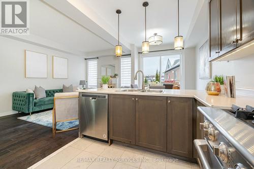 27 Mcpherson Road, Caledon, ON - Indoor Photo Showing Kitchen With Double Sink