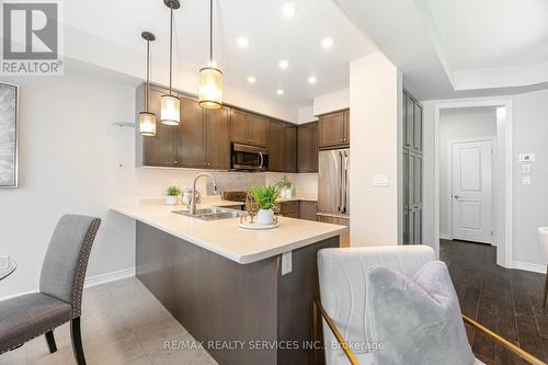 27 Mcpherson Road, Caledon, ON - Indoor Photo Showing Kitchen With Double Sink With Upgraded Kitchen